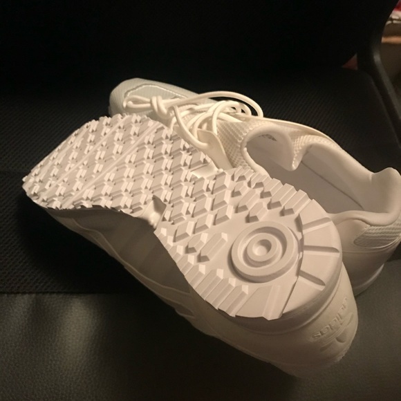 RARE - Adidas Racer Lite All White 10.5US - Picture 5 of 7